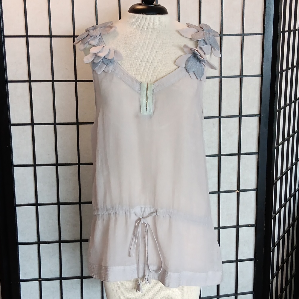 Lu Luvia sleeveless summer top. Size M